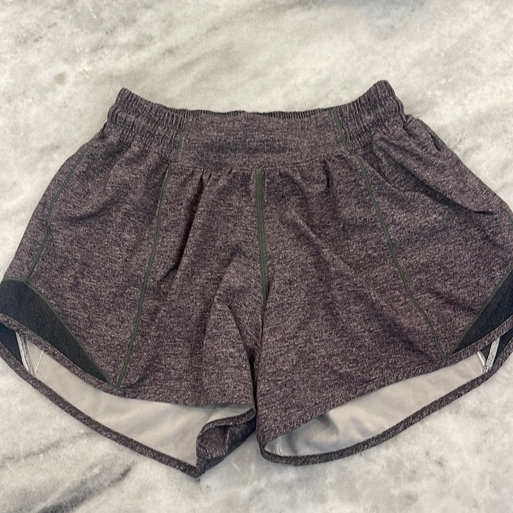Lululemon Hotty Hot Low-Rise Lined Short 4"